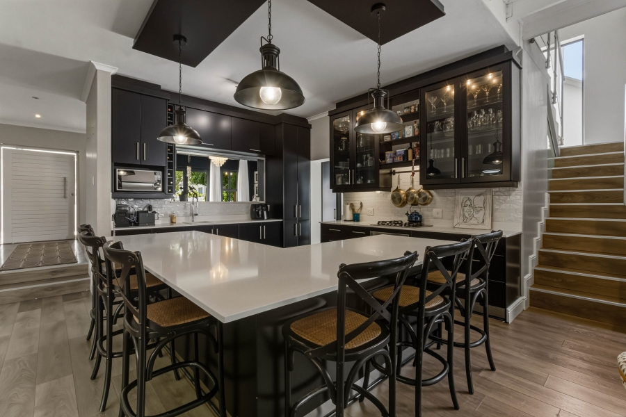 4 Bedroom Property for Sale in Schonenberg Western Cape